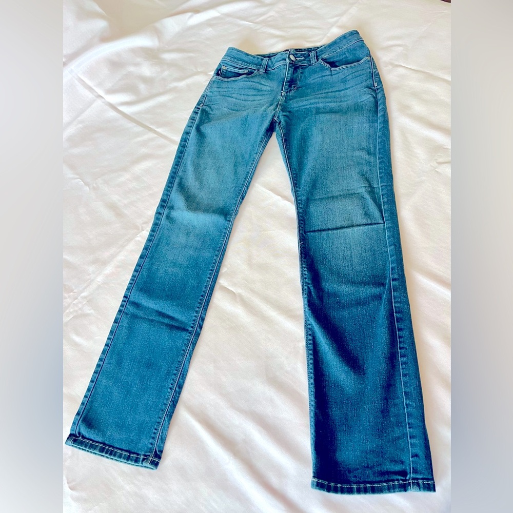 Women’s Lee Jeans - mid-rise Boot cut size 8